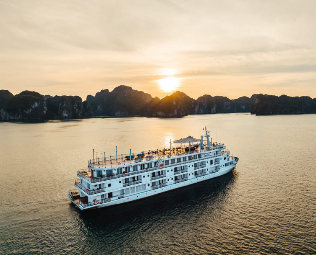Ambassador Lan Ha Cruise